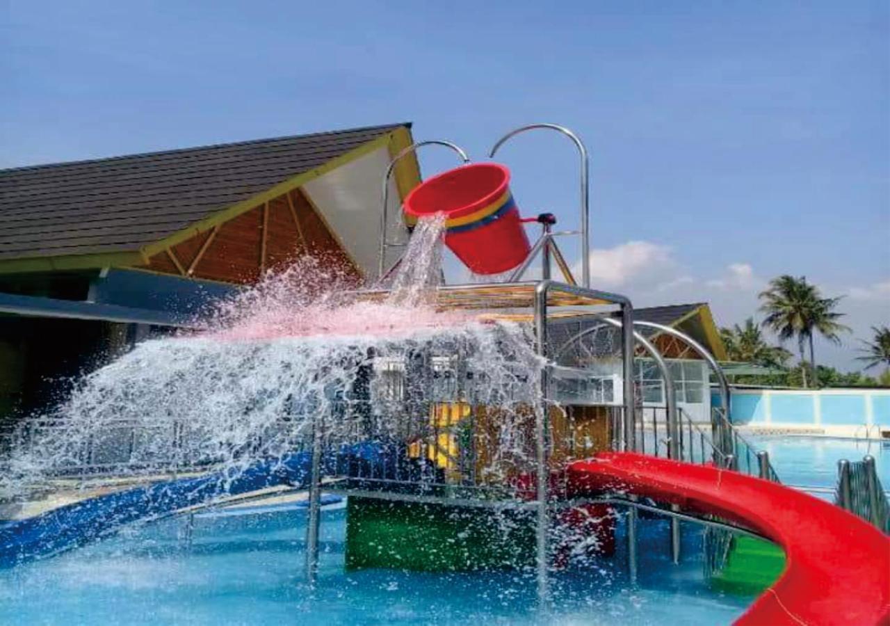 Cahaya Villa ガルット エクステリア 写真